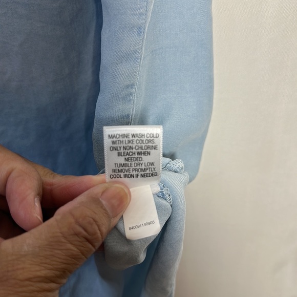 Croft and Barrow Button down Tank Size M Blue - Picture 5 of 6